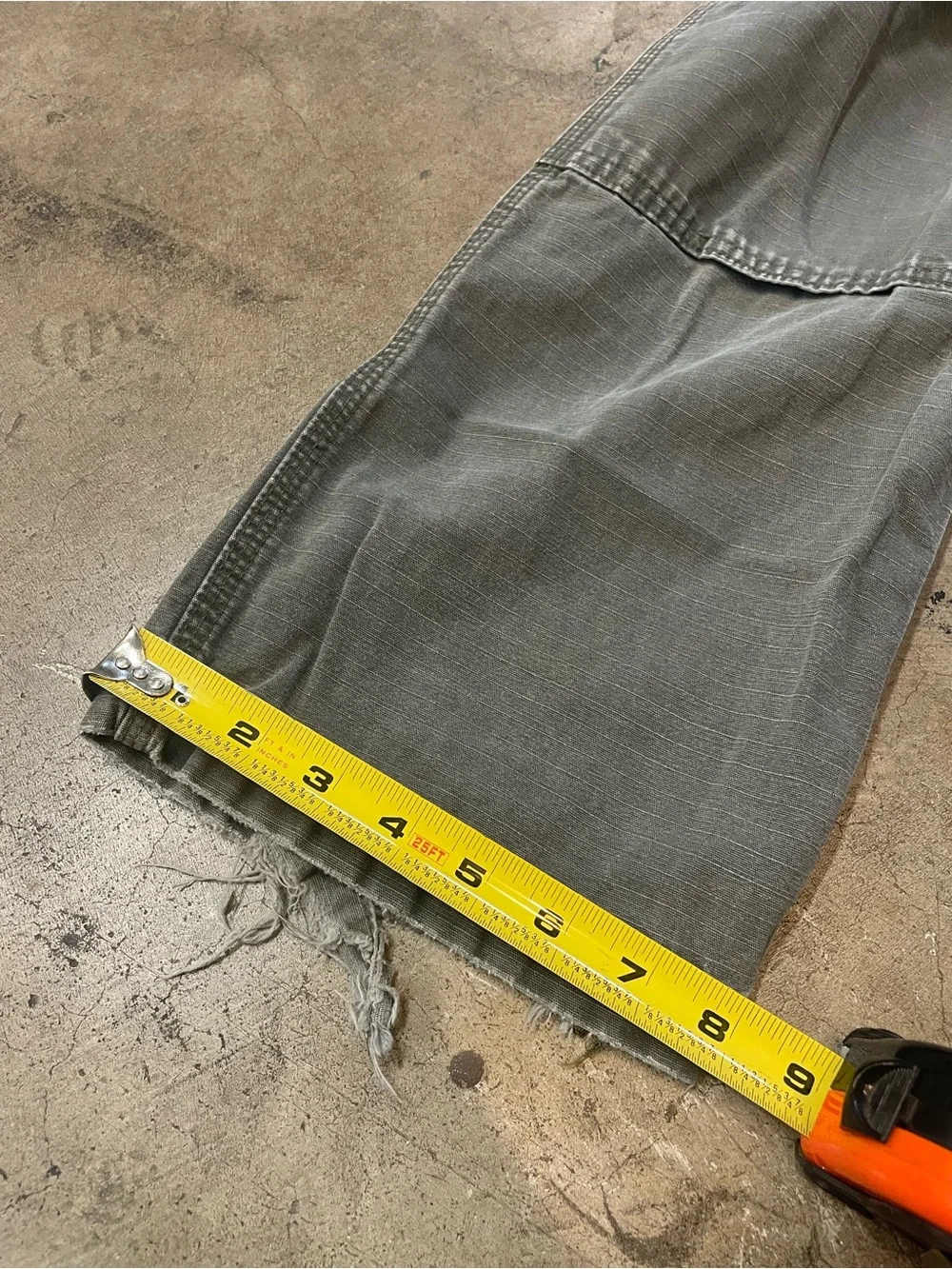 Carhartt B342 MOS Relaxed Fit Distressed Cargo Pants